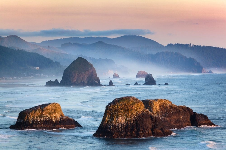 Picture of CANNON BEACH