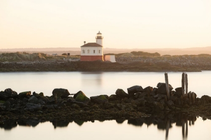 Picture of COQUILLE RIVER LIGHTHOUSE