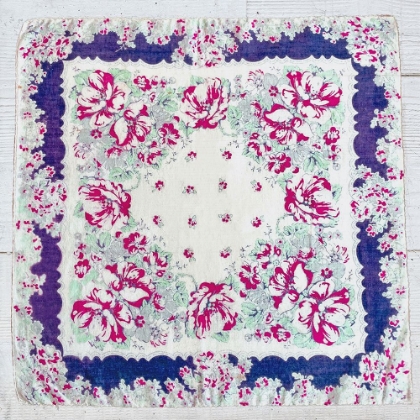 Picture of HANDKERCHIEF VIOLET FLORAL ON WOOD