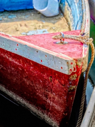 Picture of RED ROW BOAT W ROPE PAINTED
