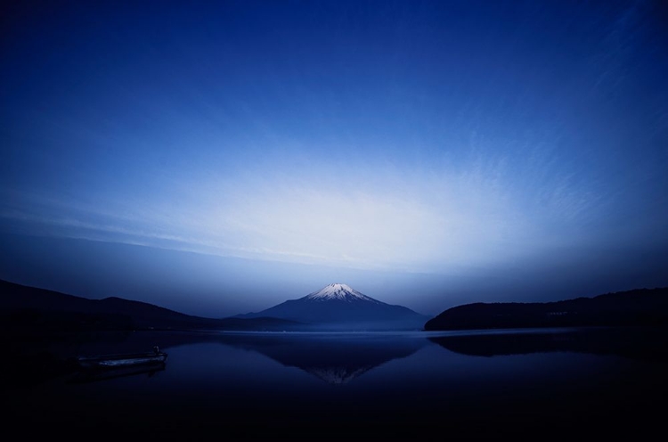 Picture of EARLY MORNING BLUE SYMBOL