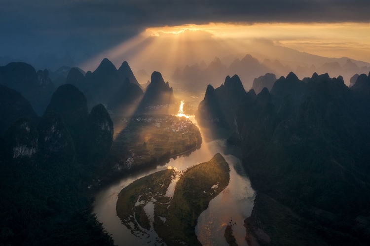 Picture of SUNRISE FROM THE TOP OF THE MOUNTAIN