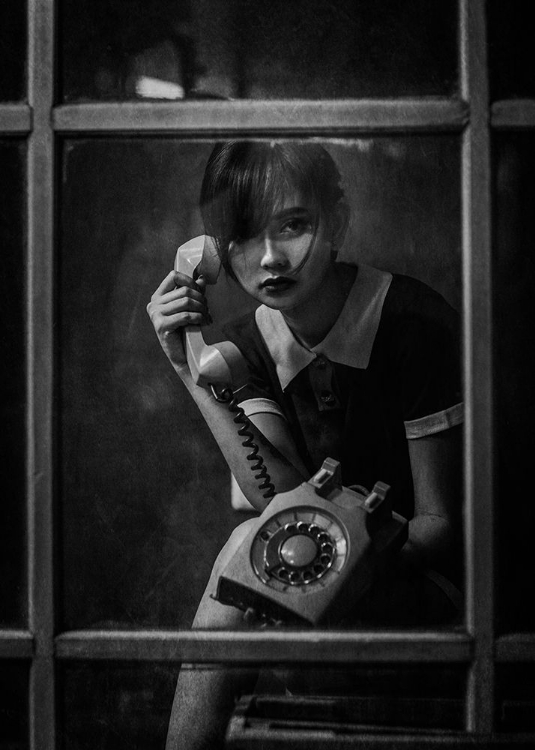 Picture of MYSTERIOUS PHONE