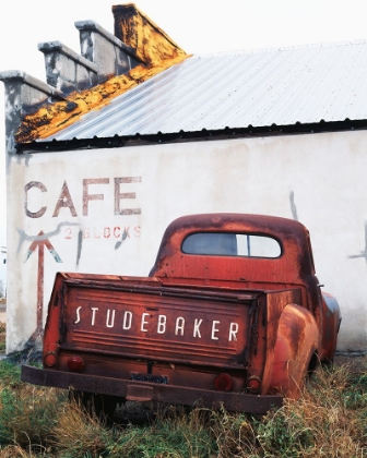 Picture of OLD STUDEBAKER TRUCK