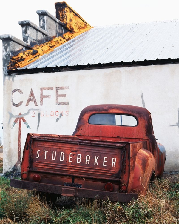 Picture of OLD STUDEBAKER TRUCK