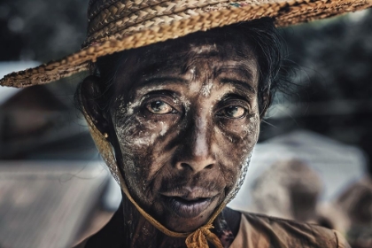 Picture of STREET PORTRAIT IN MANDALAY, MYANMAR.