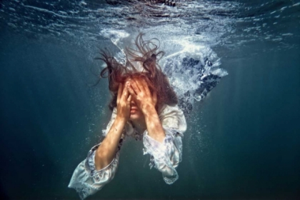 Picture of DO NOT CRY, ALICE
