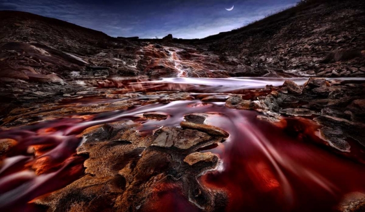 Picture of LAST LIGHTS IN RIO TINTO III (RED RIVER)