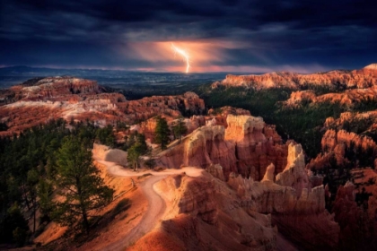 Picture of LIGHTNING OVER BRYCE CANYON