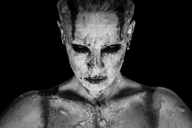 Picture of I AM YOUR QUEEN