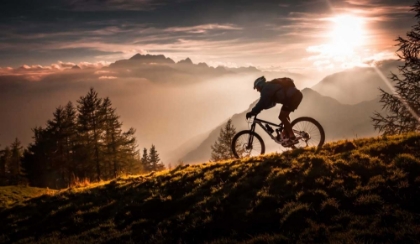 Picture of GOLDEN HOUR BIKING