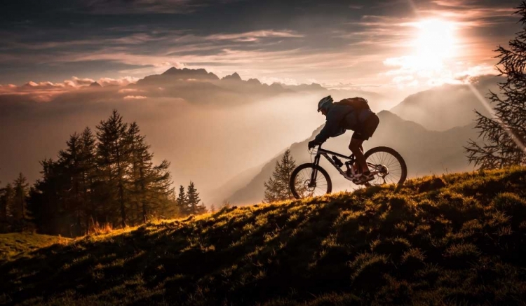 Picture of GOLDEN HOUR BIKING