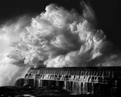 Picture of A CRASHING WAVE