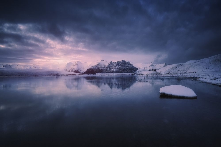 Picture of QUIET FROST LIGHT II