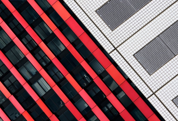 Picture of RED DIAGONALS.