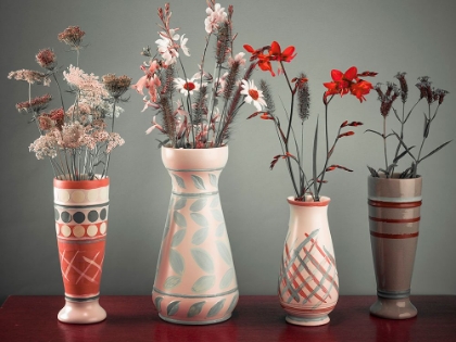 Picture of MIXED FLOWERS IN VASES
