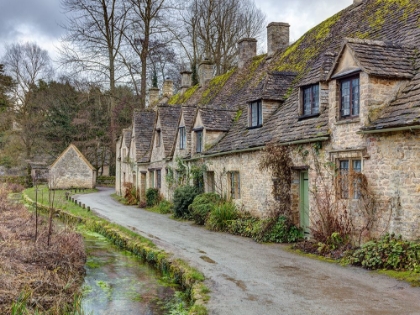 Picture of OLD COTTAGE IN BIBURY, COTSWOLD, UK