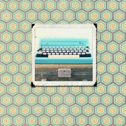 Picture of VINTAGE TYPEWRITER PHOTO