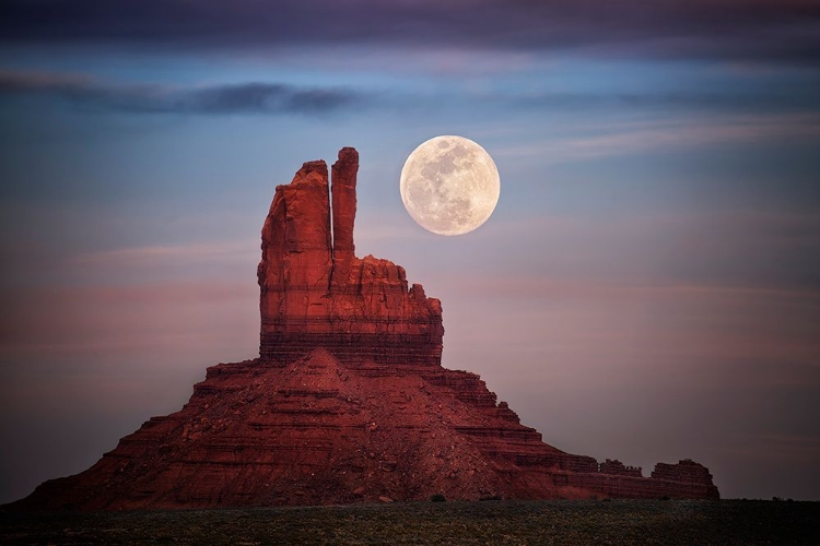 Picture of MOONRISE OVER MONUMENT VALLEY