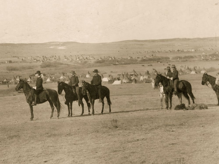 Picture of GENERAL MILES AND STAFF